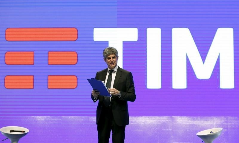 © Reuters. Telecom Italia confirma que el CEO Marco Patuano dejará su cargo