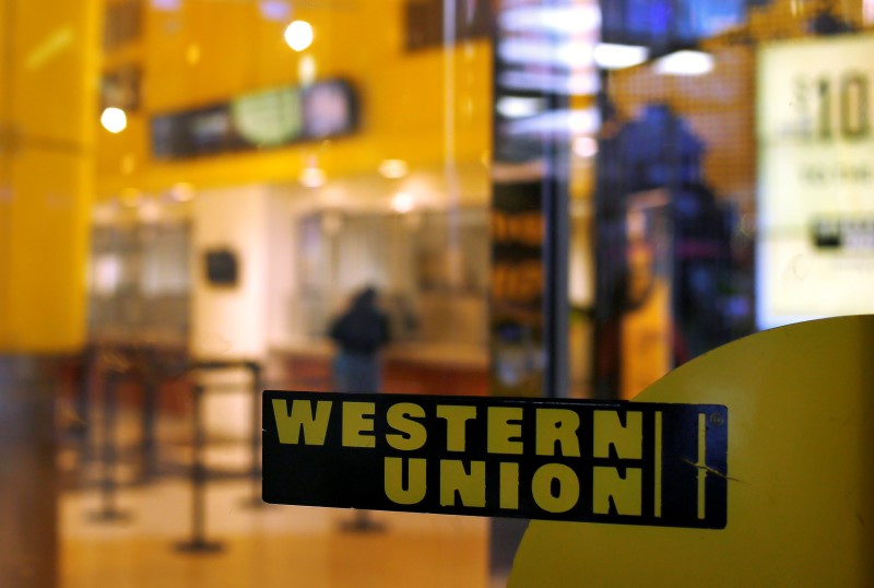 © Reuters. A Western Union branch is seen in New York