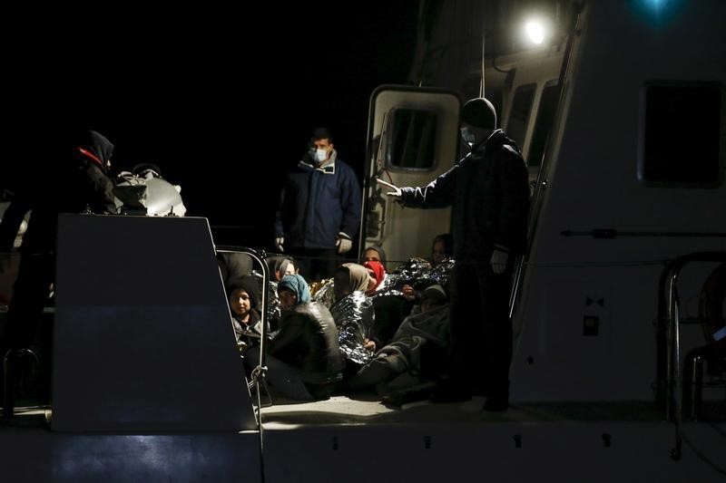 © Reuters. نظام الهجرة الجديد يضيف على اليونان أعباء تثقل ميزانيتها المنهكة