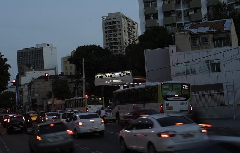 © Reuters. Brasil busca limitar el gasto y ayudar a los estados frente a profunda recesión
