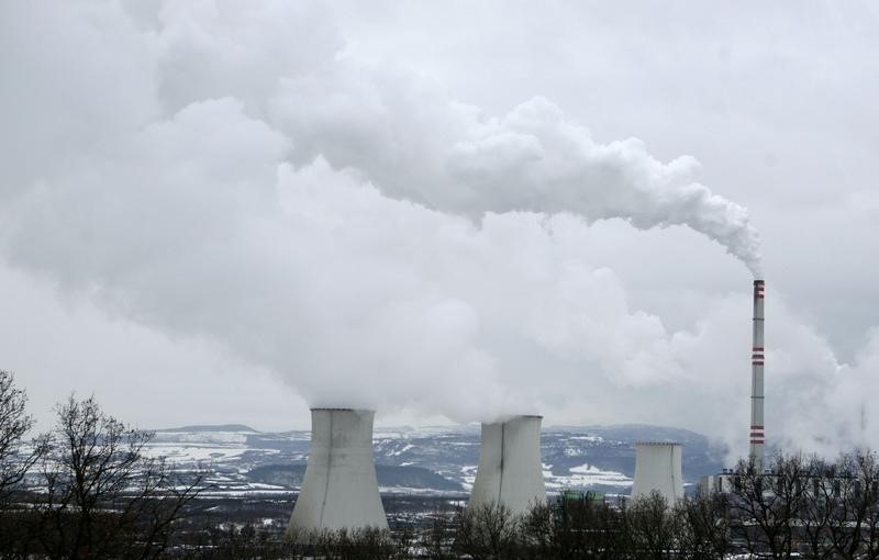 © Reuters. انبعاثات ثاني أكسيد الكربون الأعلى منذ عصر الديناصورات
