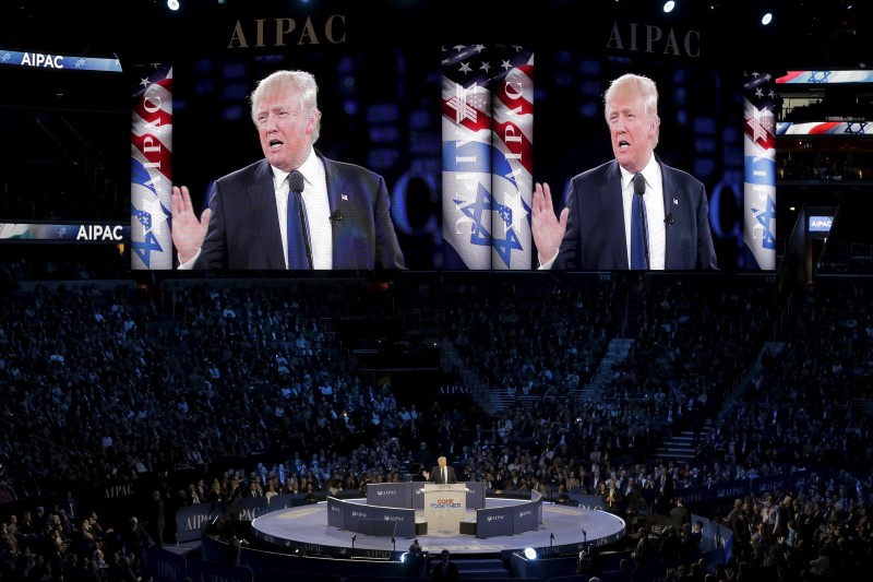 © Reuters. Principal pré-candidato republicano à Presidência dos Estados Unidos, Donald Trump, durante evento em Washington