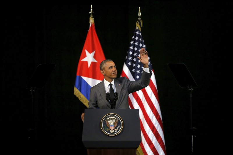 © Reuters. Obama exhorta a los cubanos a ser los motores de su propio cambio