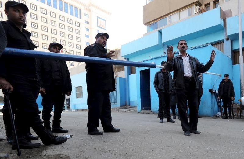 © Reuters. مصر: الشرطة عثرت على متعلقات للباحث الإيطالي ريجيني بحوزة عصابة إجرامية