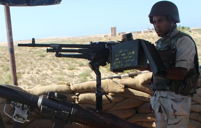 © Reuters. الجيش المصري يقول إنه قتل 60 "إرهابيا" في سيناء