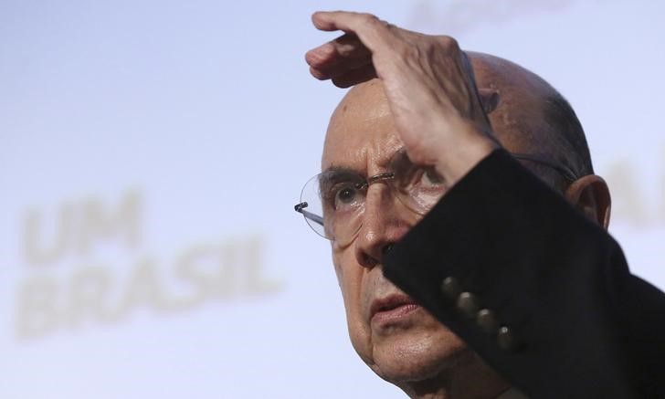 © Reuters. Former President of Brazil's central bank Henrique Meirelles gestures during the Industry National Meeting in Sao Paulo