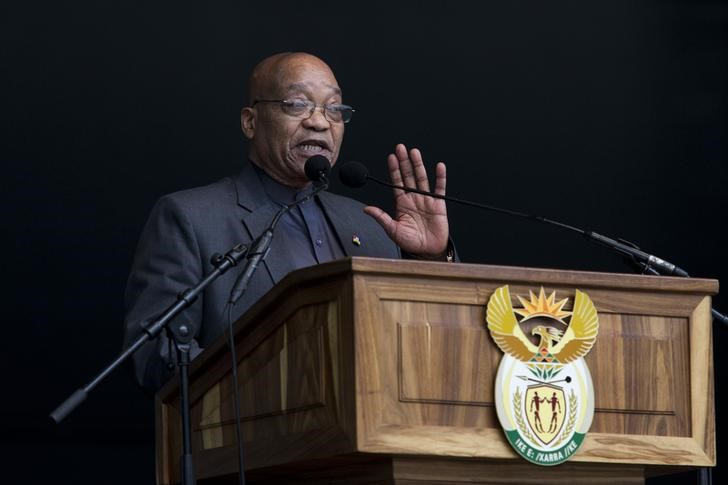 © Reuters. South African President Jacob Zuma speaks at a Human Rights Day rally in Durban