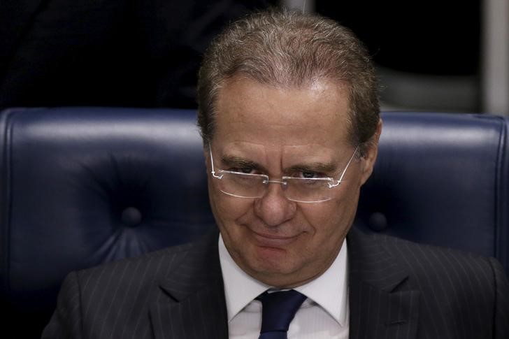 © Reuters. Senador Renan Calheiros durante sessão do Senado, em Brasília