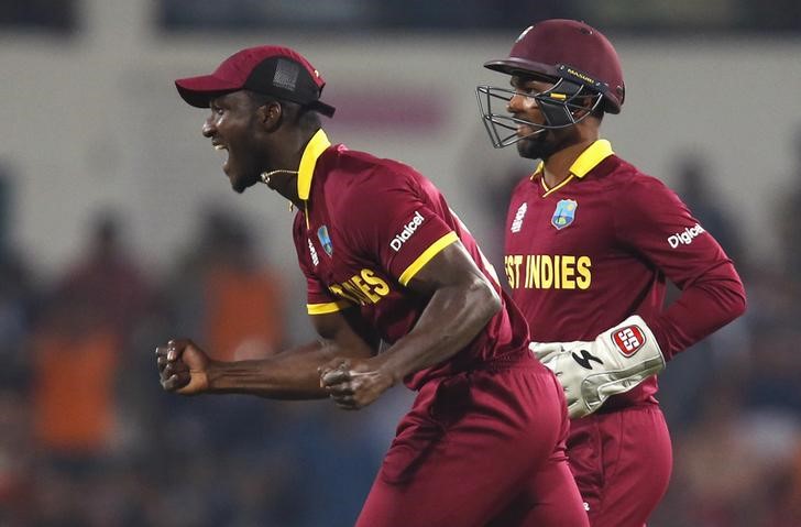 © Reuters. Cricket - South Africa v West Indies - World Twenty20 cricket tournament