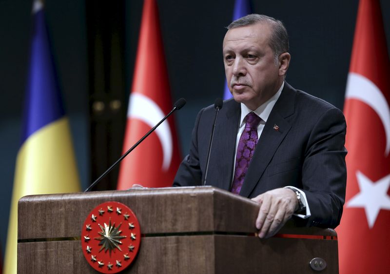 © Reuters. رفض ألماني وأوروبي لاحتجاج تركيا على سخرية الإعلام من إردوغان