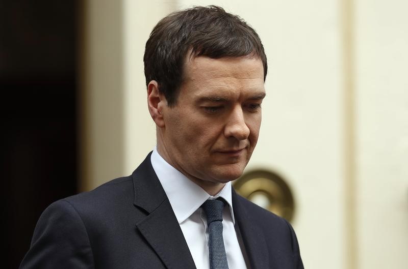 © Reuters. Britain's Chancellor of the Exchequer George Osborne leaves number 11 Downing Street in London