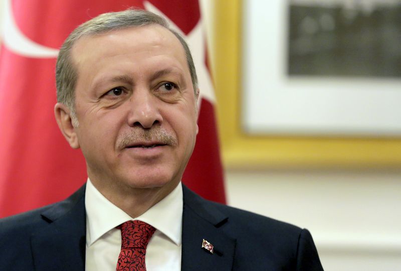 © Reuters. Turkish President Tayyip Erdogan attends a bilateral meeting with U.S. Vice President Joe Biden in Washington