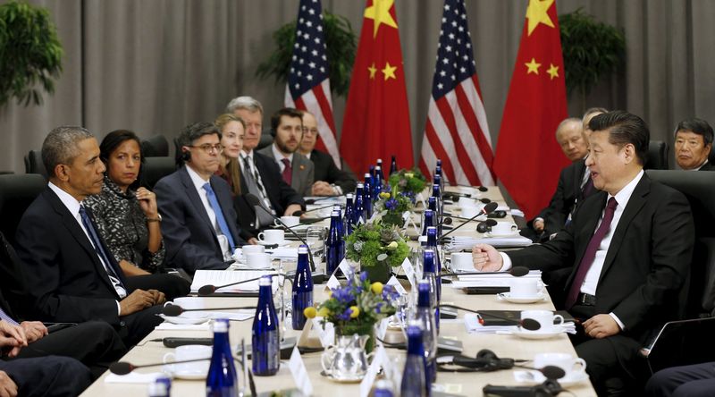 © Reuters. U.S. President Obama meets with Chinese President Xi Jinping  the Nuclear Summit  in Washington
