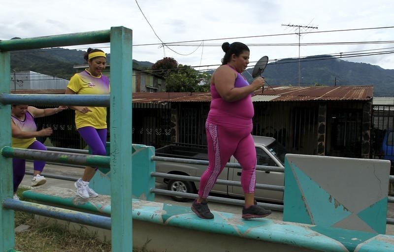 © Reuters. Población mundial obesa alcanza los 641 millones de personas, dice estudio