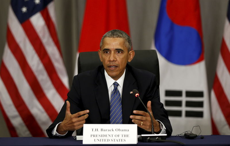 © Reuters. Obama in trilateral meeting with Korean and Japanese leaders at the Nuclear Summit  in Washington