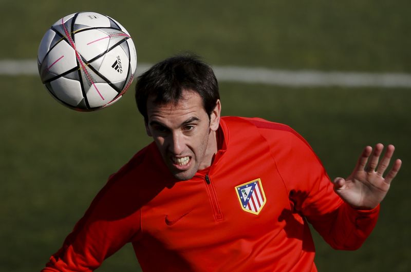 © Reuters. Football Soccer - Atletico Madrid training - Champions League