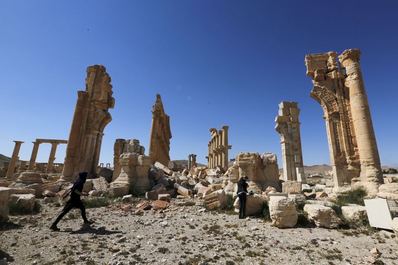 © Reuters. El templo dinamitado en Palmira podría ser reconstruido