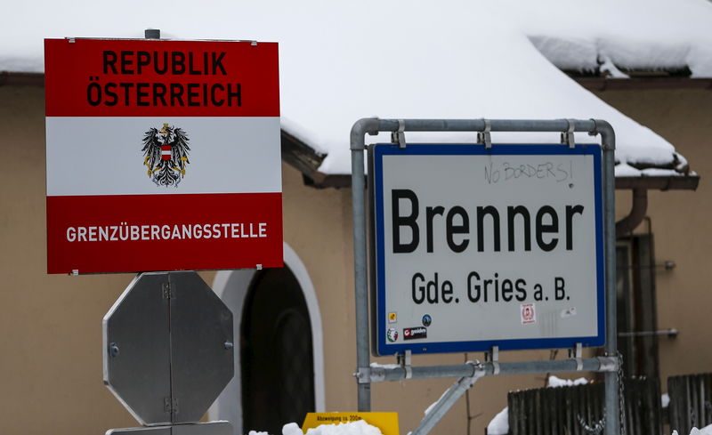 © Reuters. Austria quiere desplegar soldados en su frontera con Italia, según su ministro de Defensa