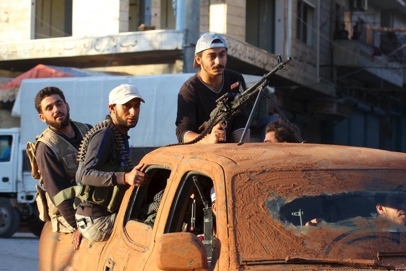 © Reuters. المرصد السوري: مقتل أبو فراس المتحدث باسم جبهة النصرة و20 "جهاديا" أجنبيا في غارة على إدلب