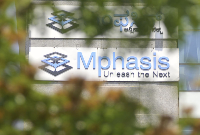 © Reuters. The logo of Mphasis company is seen on the facade of its office building in Bengaluru