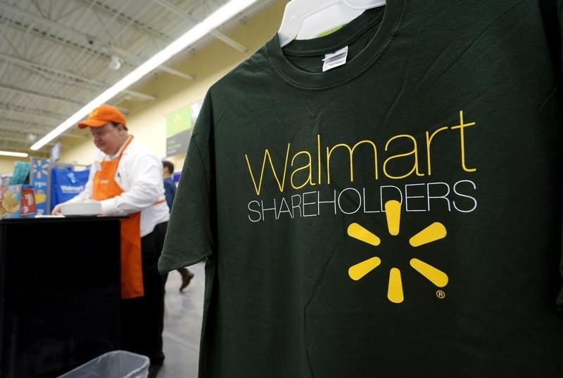 © Reuters. Souvenir t-shirts are seen for sale at the Wal-Mart Neighborhood Market in Bentonville
