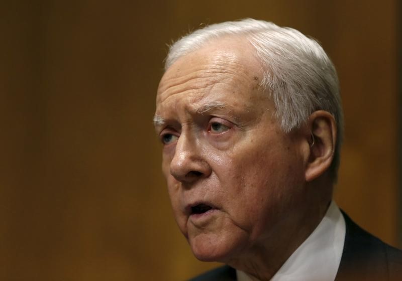 © Reuters. Senate Finance Committee chair Senator Orrin Hatch delivers remarks at hearing on "Examining the Opioid Epidemic: Challenges and Opportunities" in Washington 