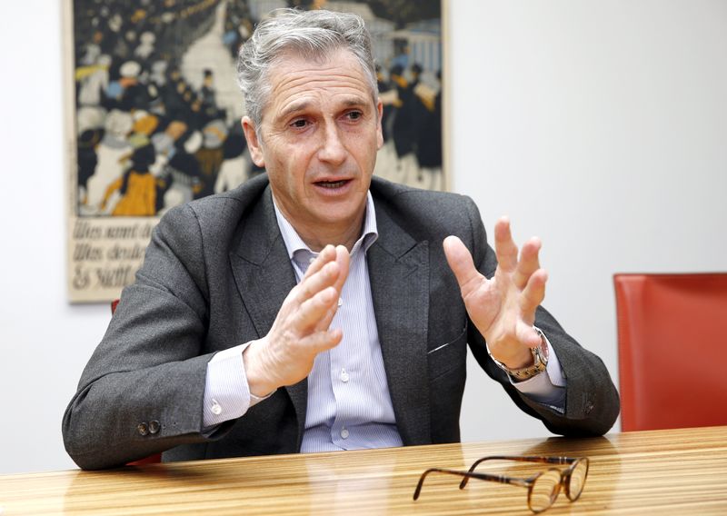 © Reuters. Pierre Brunschwig, one of four fourth-generation partners who run the Bongenie Grieder group, attends an interview with Reuters in Geneva, Switzerland