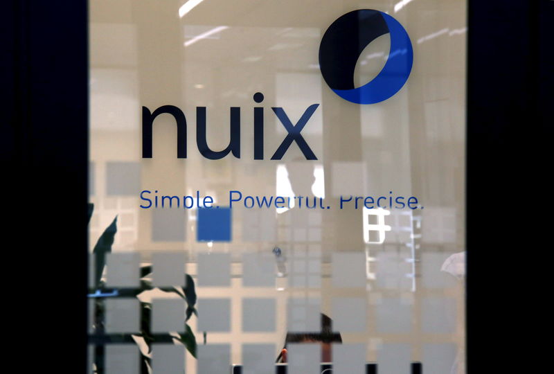 © Reuters. Логотип IT-компании Nuix в ее офисе в Сиднее 