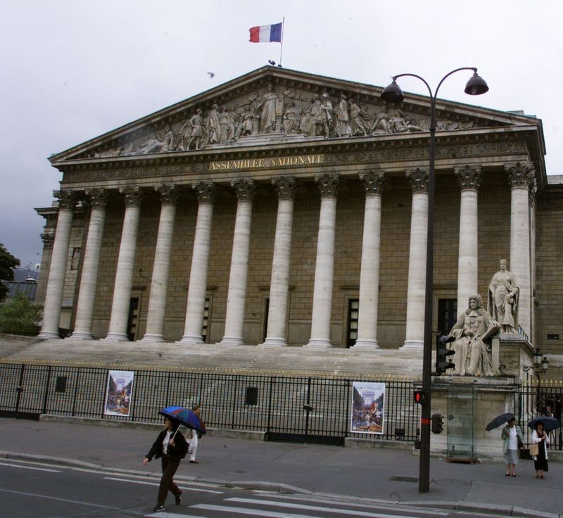 © Reuters. SUPPRESSION À L'ASSEMBLÉE D'UNE MESURE SUR LA LIBERTÉ RELIGIEUSE