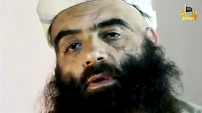© Reuters. القاعدة تؤكد مقتل قيادي بارز بجبهة النصرة في غارة أمريكية