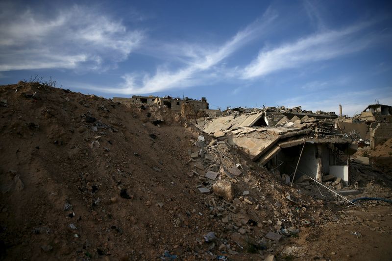 © Reuters. الدولة الإسلامية تهاجم القوات السورية قرب دمشق بعد عدة انتكاسات