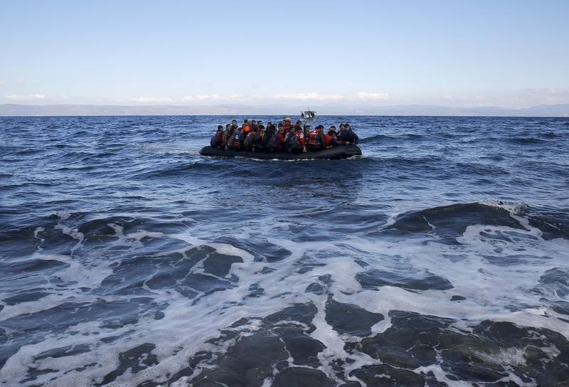 © Reuters. الاتحاد الأوروبي يحدد خيارات لتغيير نظام اللجوء