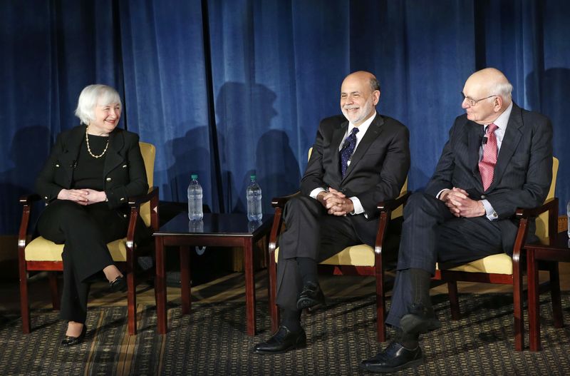 © Reuters. Federal Reserve chair Yellen and former Federal Reserve chairs Bernanke and Volcker appear together for the first time in New York
