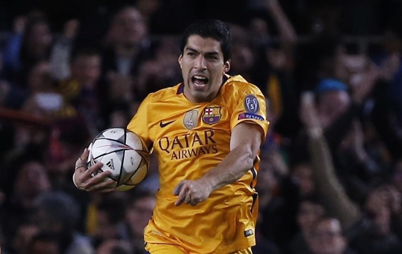 © Reuters. No hay delantero como Suárez, dice Luis Enrique