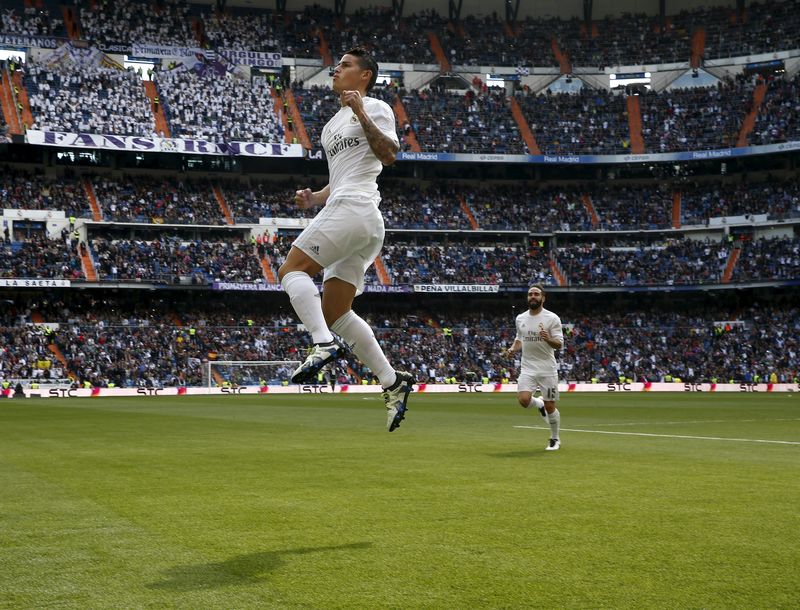 © Reuters. El Real Madrid golea al Eibar en 40 minutos y se mentaliza para remontar ante el Wolfsburgo