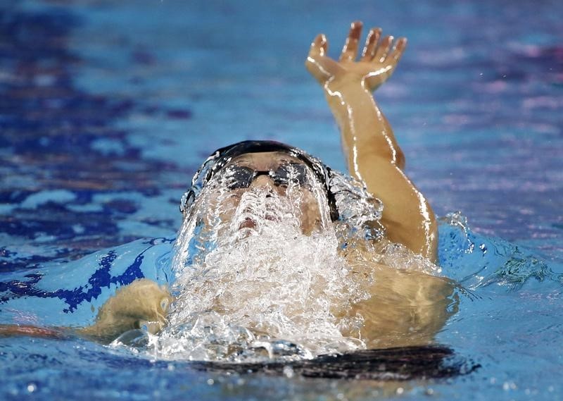 © Reuters. Gold medallist Hagino of Japan competes during the men's 400m individual medley final at the Munhak Park Tae-hwan Aquatics Center during the 17th Asian Games in Incheon