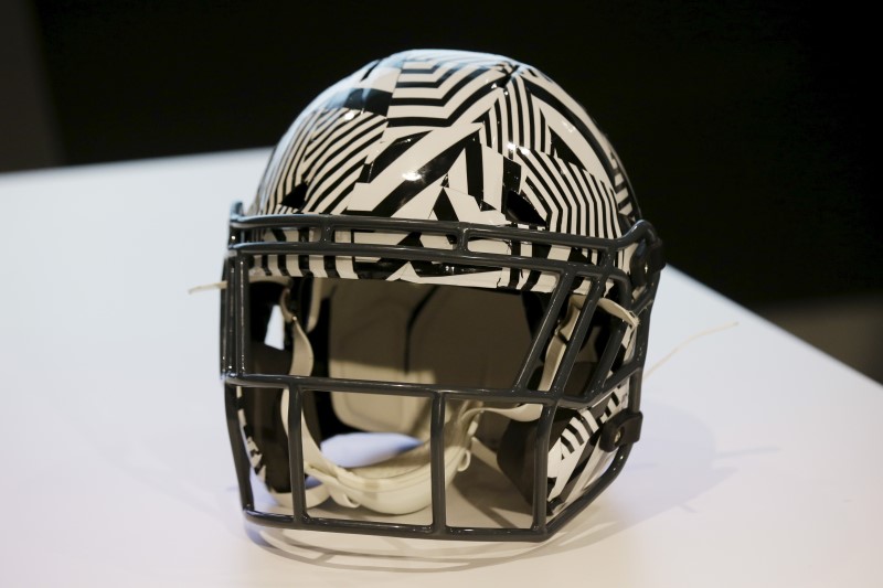 © Reuters. A new impact absorbing helmet is displayed at the NFL Headquarters in New York