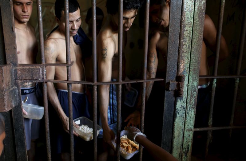 © Reuters. The Wider Image: Inside Panama's La Joya prison