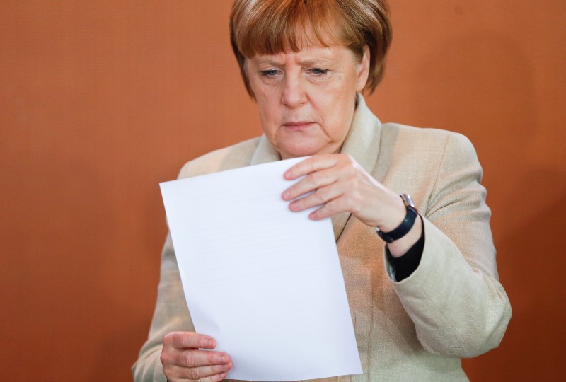 © Reuters. زعماء الائتلاف الحاكم في ألمانيا يتفقون على خطط للتصدي للارهاب