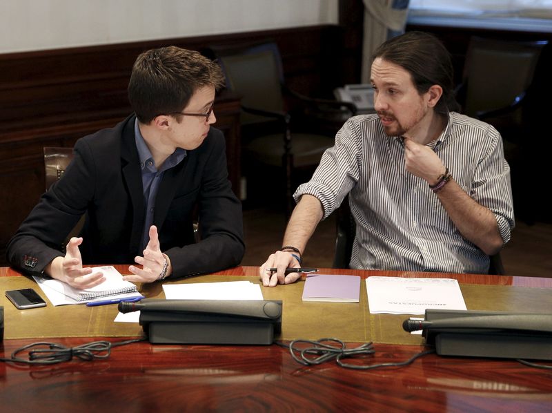 © Reuters. Podemos comienza la consulta a sus bases sobre el acuerdo PSOE-Ciudadanos