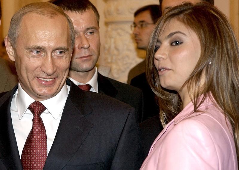 © Reuters. هل يكون لروسيا سيدة أولى جديدة؟ بوتين يحجم عن التأكيد