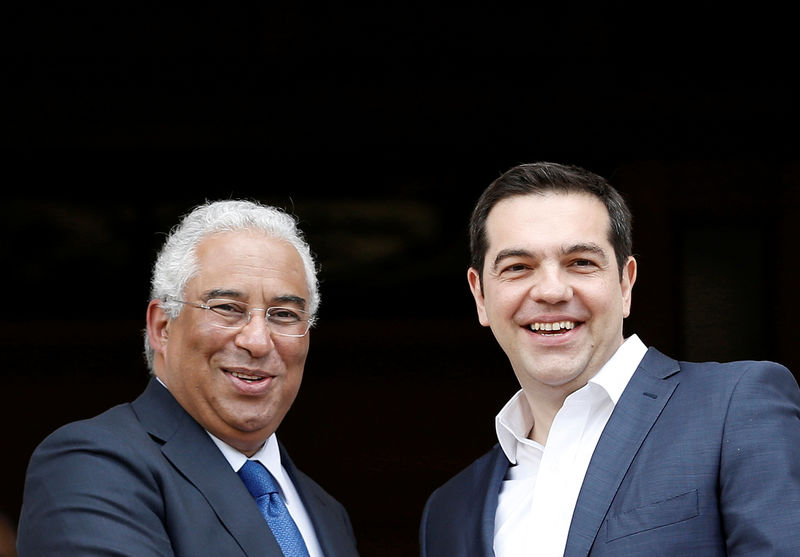 © Reuters. Primer ministro portugués quiere una solución para préstamos morosos