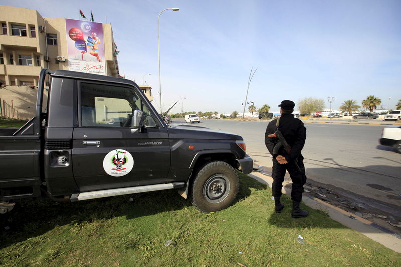 © Reuters. مسودة: الاتحاد الأوروبي مستعد لنشر مهمة أمنية في ليبيا إذا طلبت الحكومة