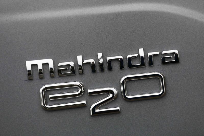 © Reuters. A detail of a Mahindra e2o electric car is seen in London