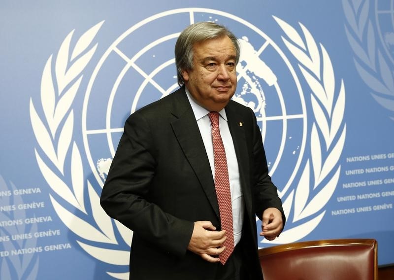 © Reuters. Guterres UN High Commissioner for Refugees arrives for a news conference in Geneva