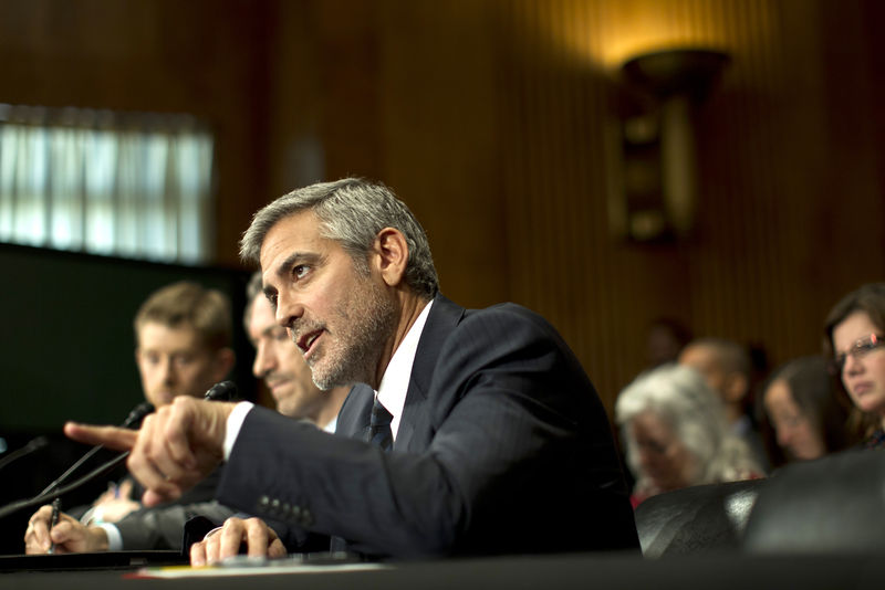 © Reuters. Actor George Clooney testifies during a Senate Foreign Relations Committee hearing in Washington D.C.