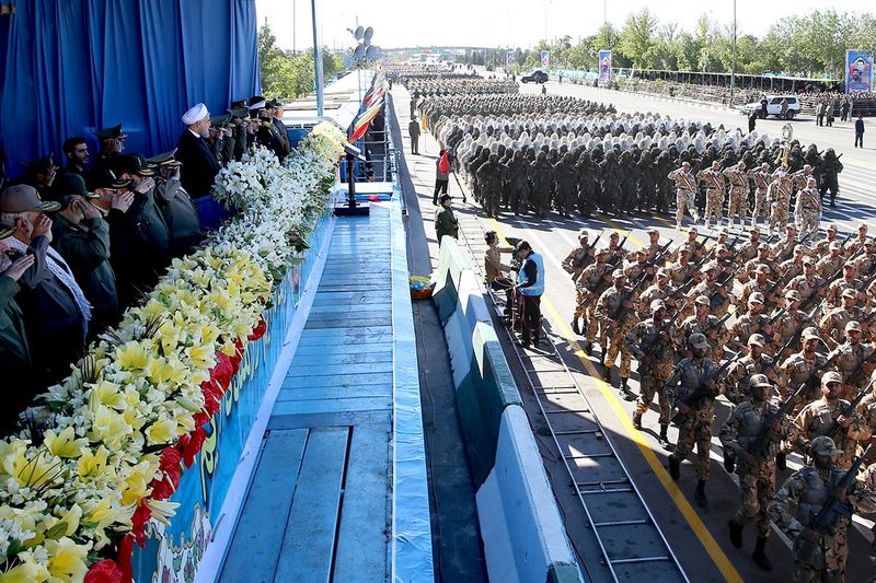 © Reuters. Iranian President Hassan Rouhani attends a military parade marking National Army Day in Tehran