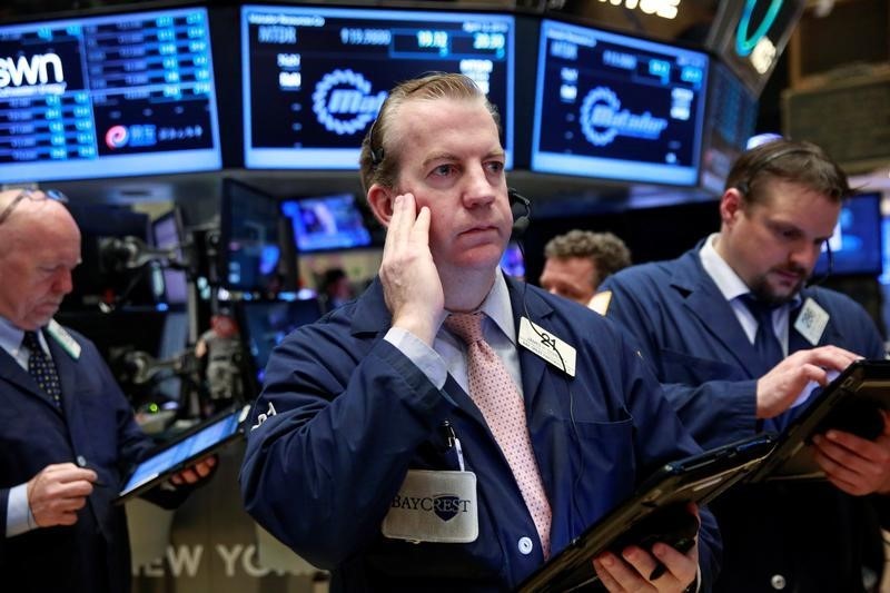 © Reuters. WALL STREET VEUT CROIRE QUE LE PIRE EST PASSÉ POUR LES BÉNÉFICES