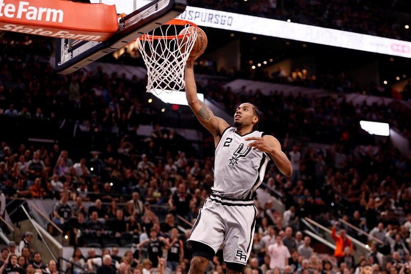 © Reuters. NBA: Playoffs-Memphis Grizzlies at San Antonio Spurs