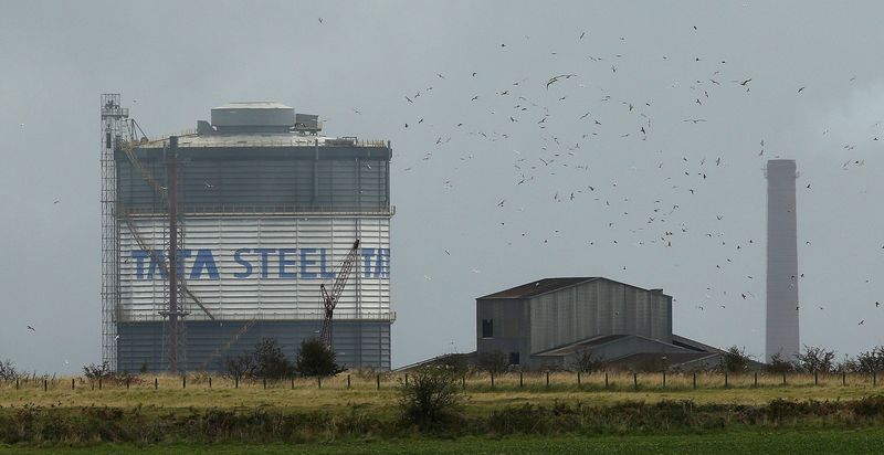 © Reuters. File photograph of the Tata Steel works in Scunthorpe